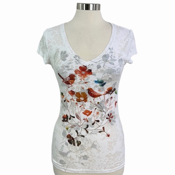 Little Paper Planes Tops - Artist Aline Yamada Little Sparrows Graphic Tee